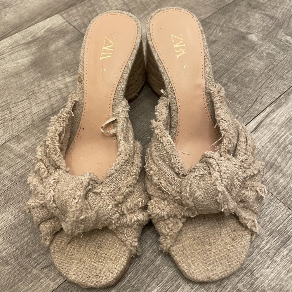 Zara heeled slides